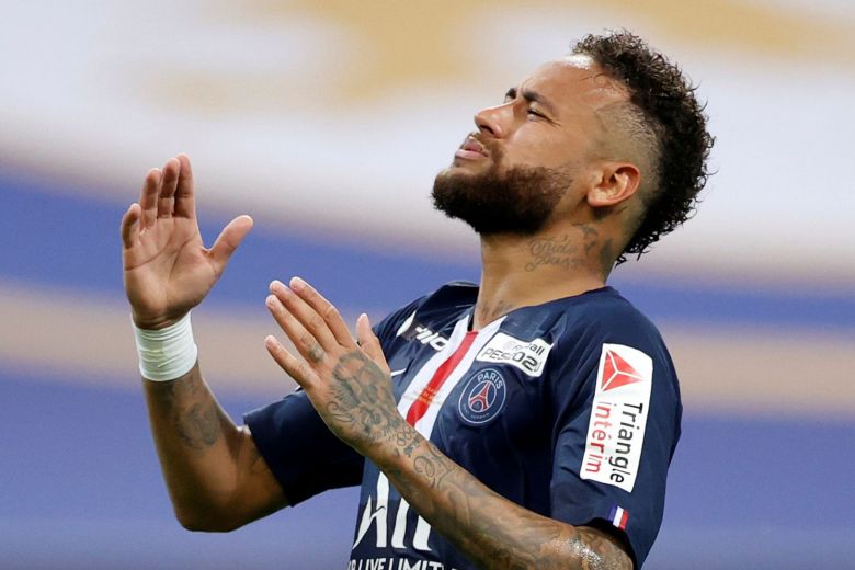 Neymar one of three PSG stars to test positive for Covid-19
