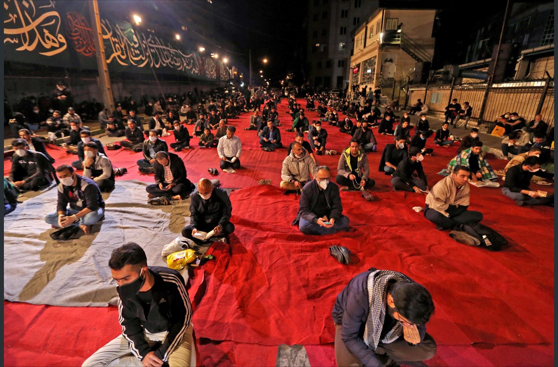 Virus-hit Iran reopens mosques for holy Ramadan nights